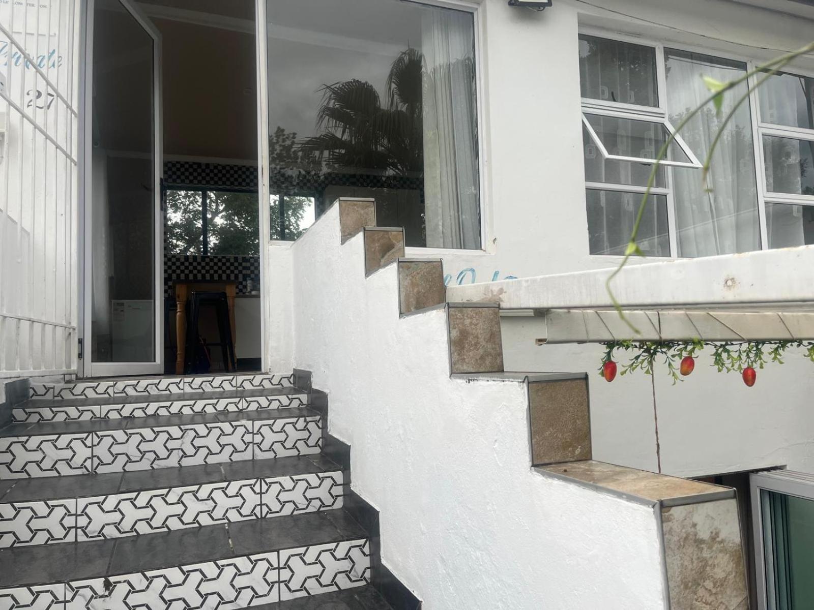 Muco Guest House โจฮันเนสเบิร์ก ภายนอก รูปภาพ